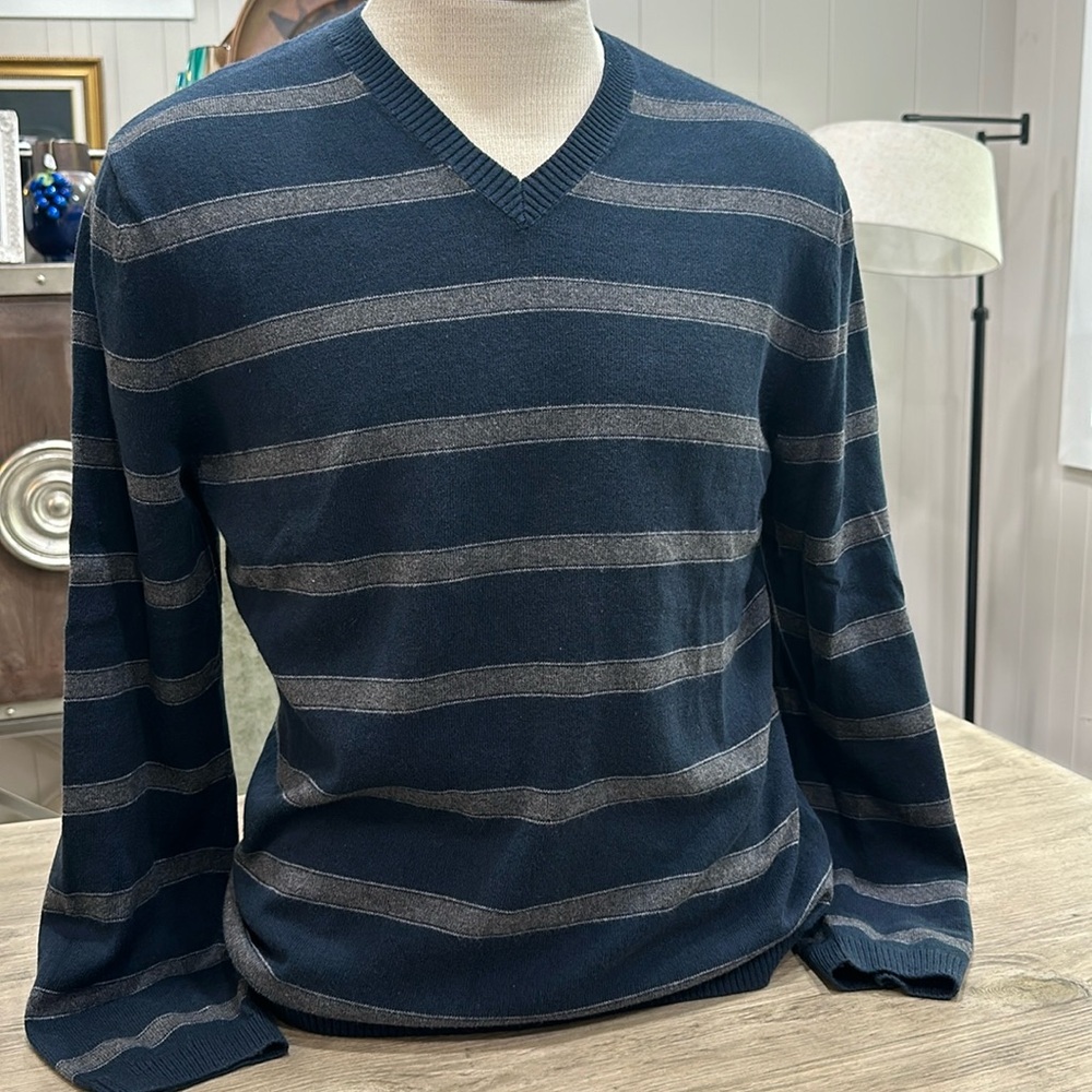 Banana Republic - men’s cotton cashmere sweater.